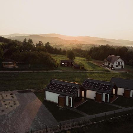 Tulichatki Domki Caloroczne Tarnawa Dolna  Exteriör bild